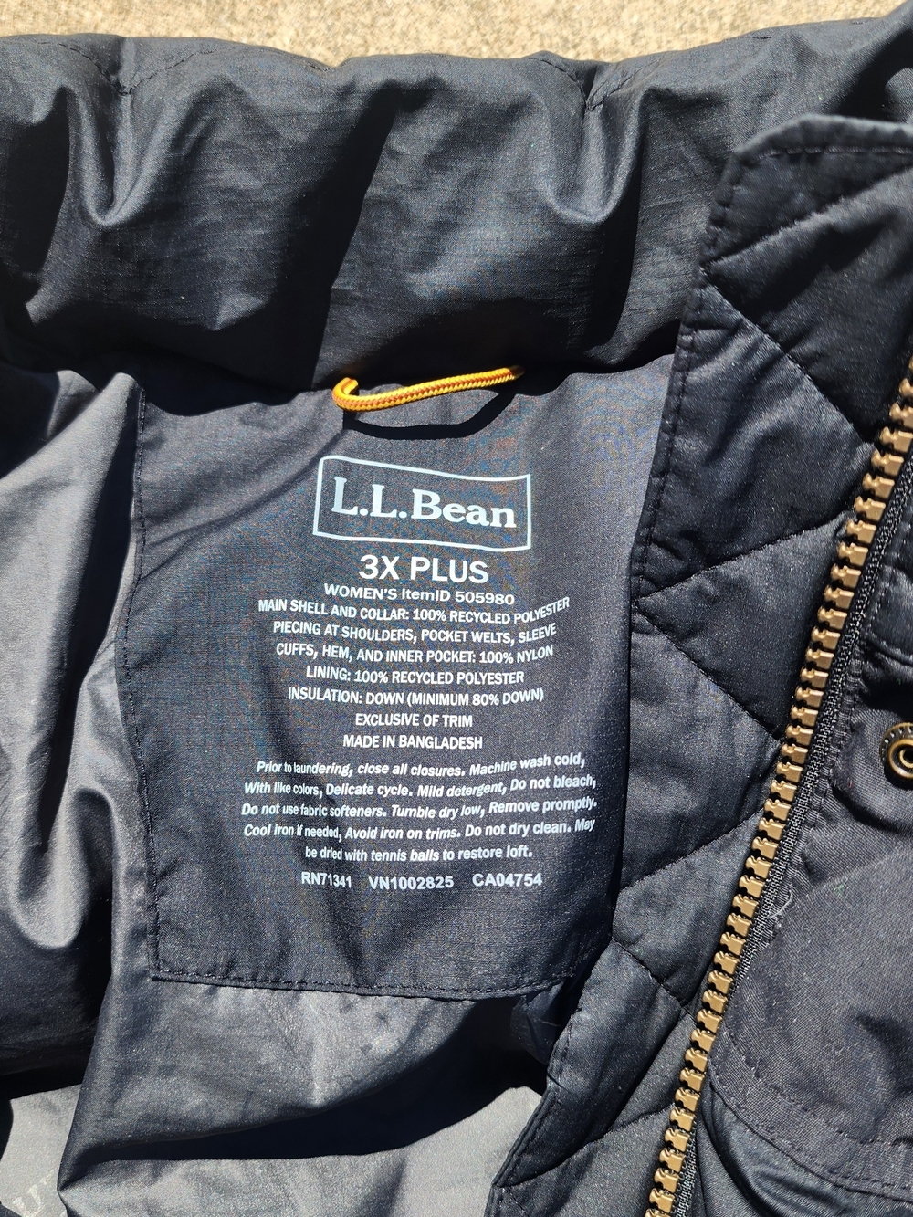 L.L. Bean Down Puffer Jacket Womens 3X Plus Black Winter Coat Warm Outdoor - Picture 3 of 4